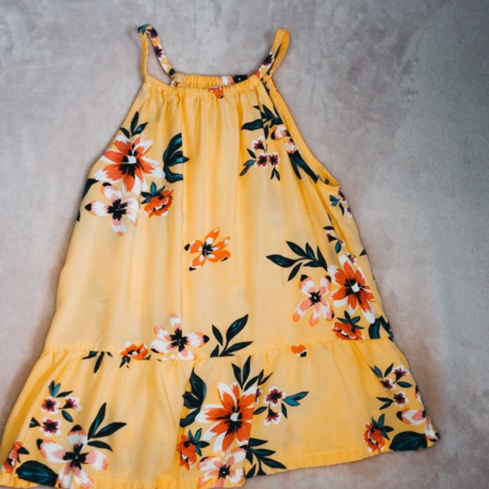 cute YELLOW summer shirt